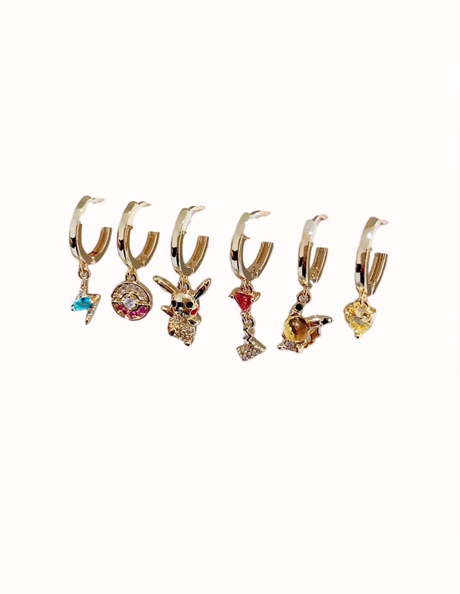 Set de aretes Pikachu con acabado pulido zirconia cúbica 2