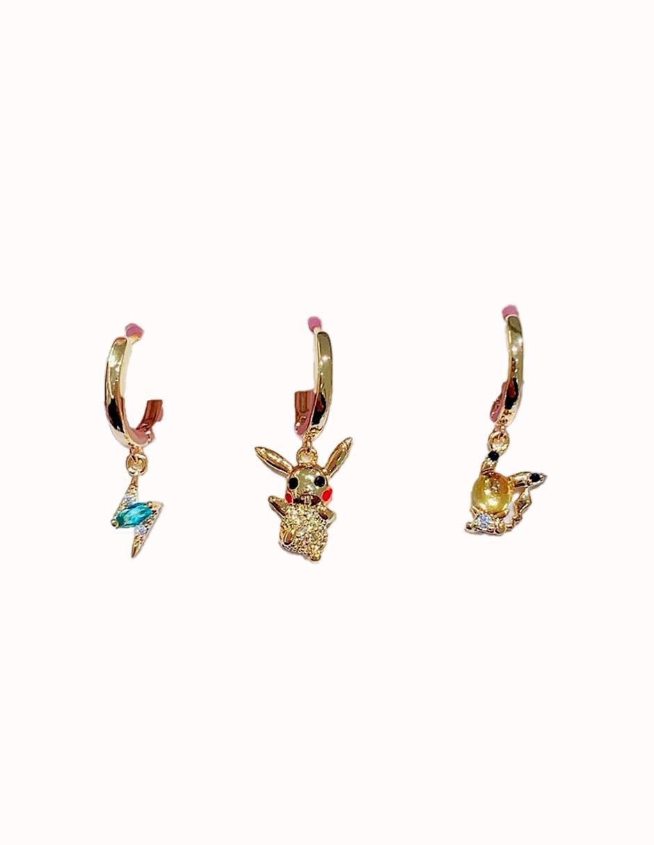 Set de aretes Pikachu con acabado pulido zirconia cúbica 3