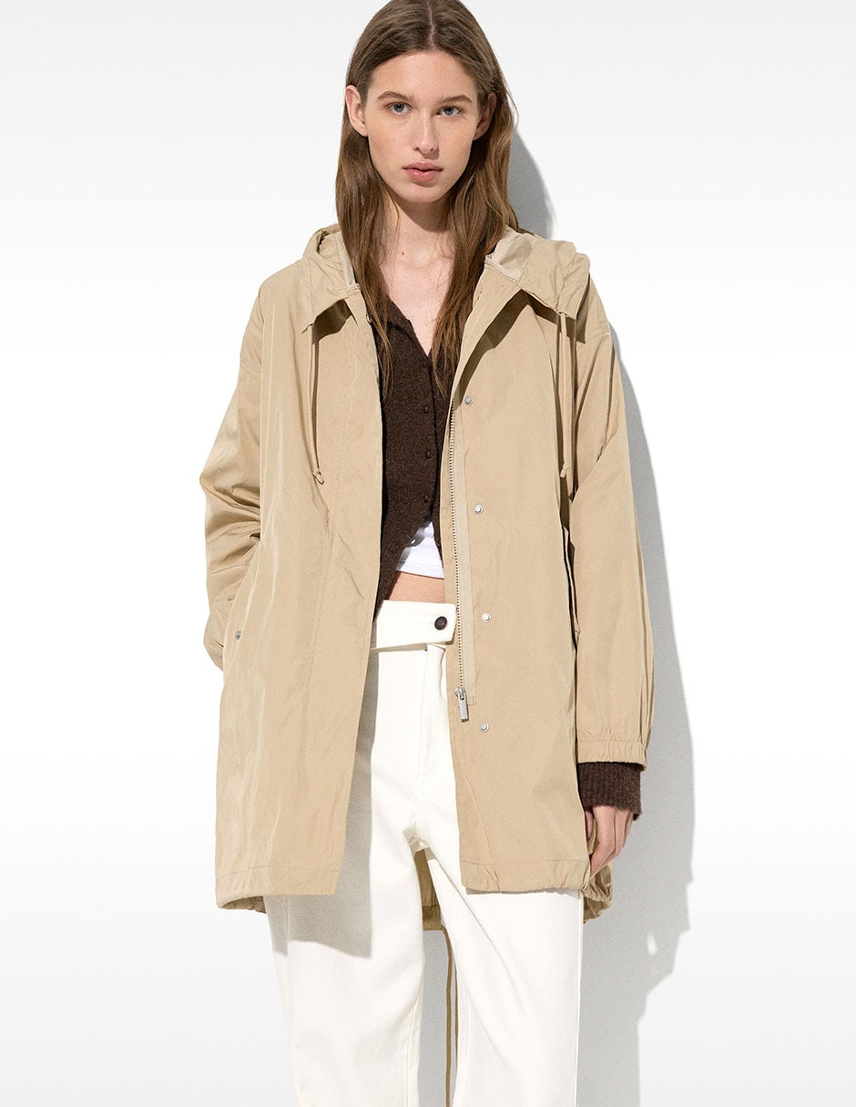 Impermeable con capucha para mujer 2