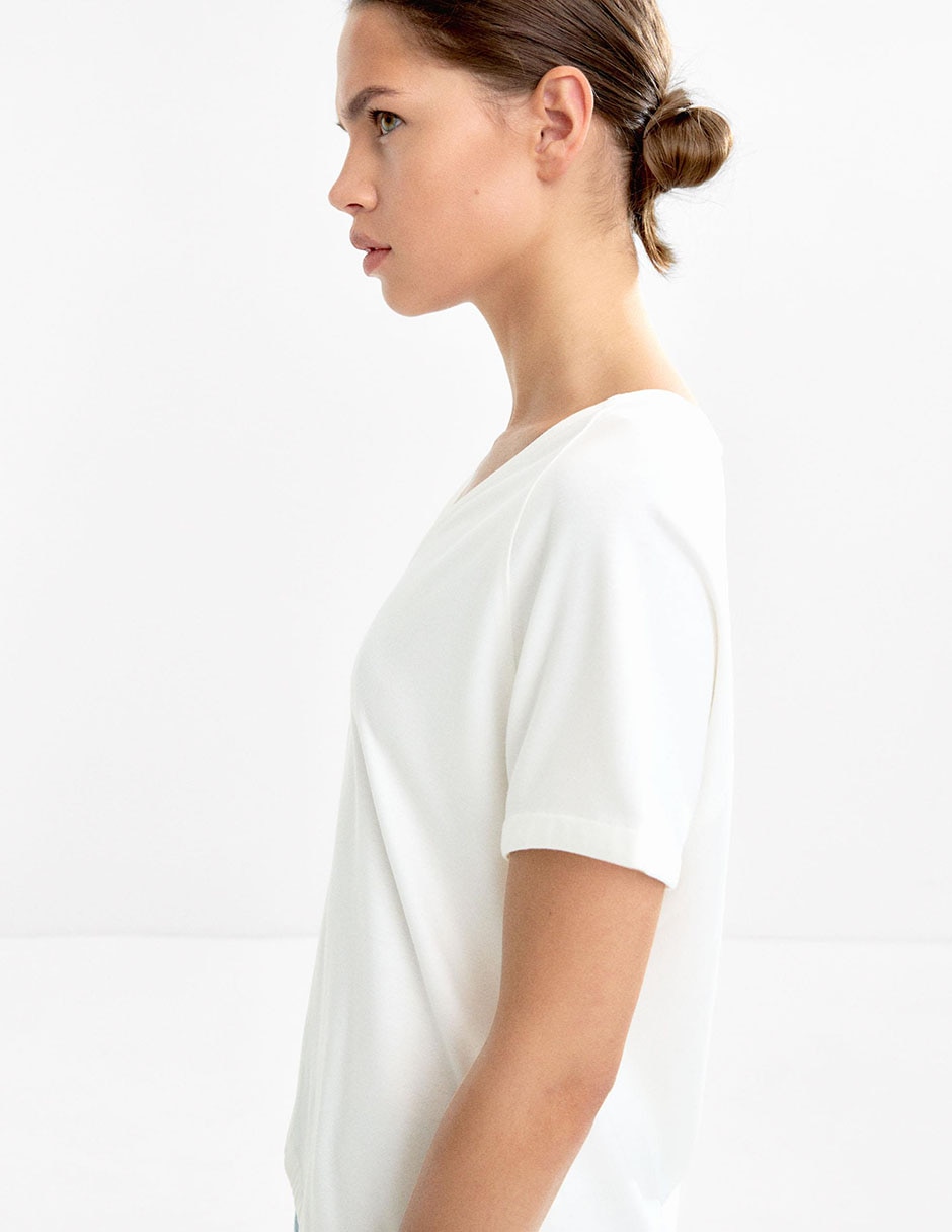 Playera manga corta cuello V para mujer 3