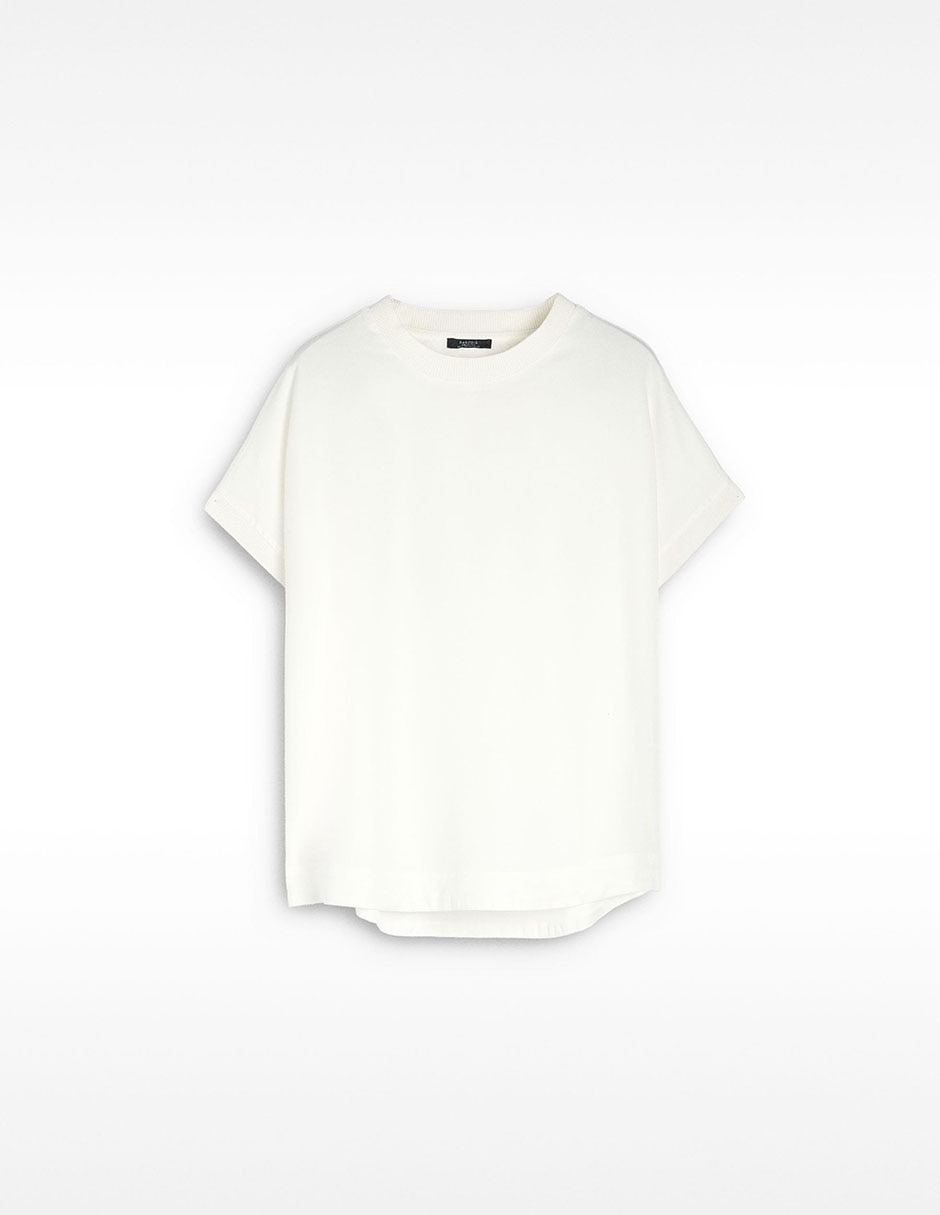Top cuello redondo escote regular 5