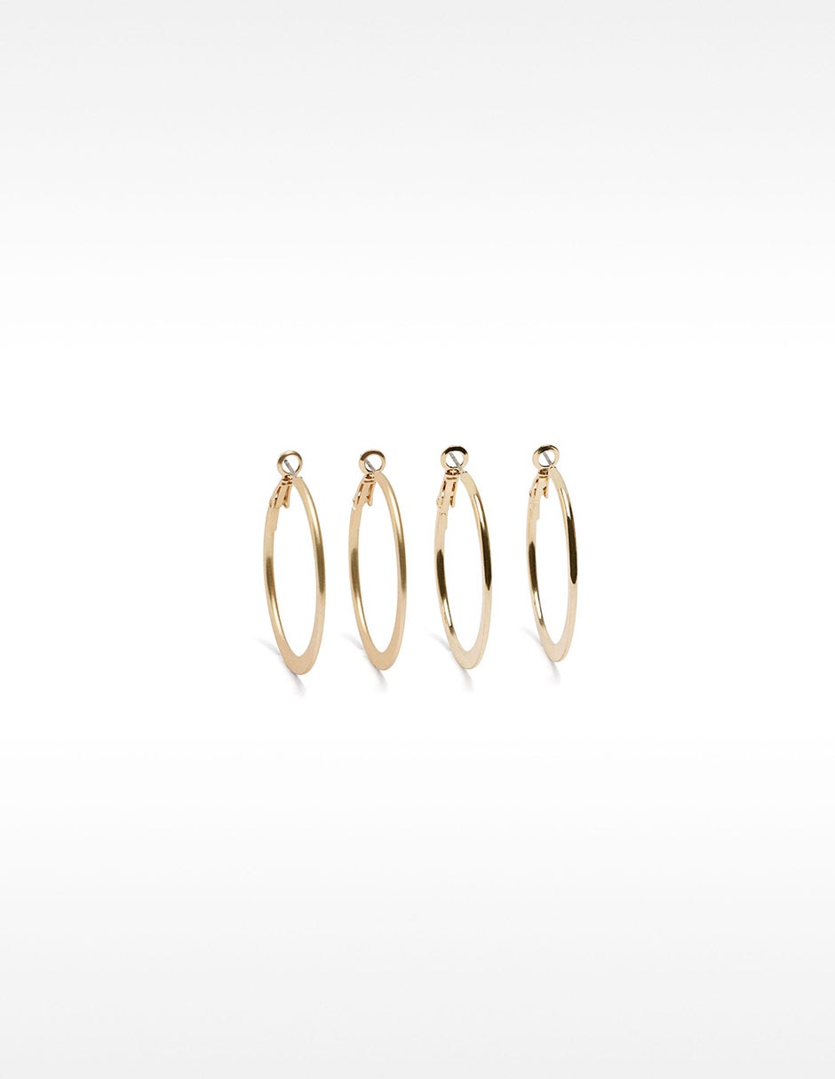 Set de aretes con acabado lustre