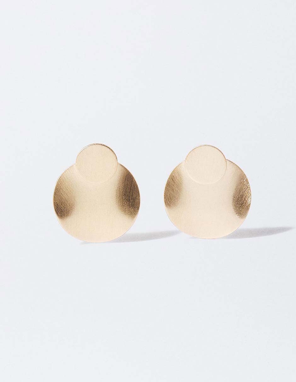 Aretes de aro redondos con acabado pulido