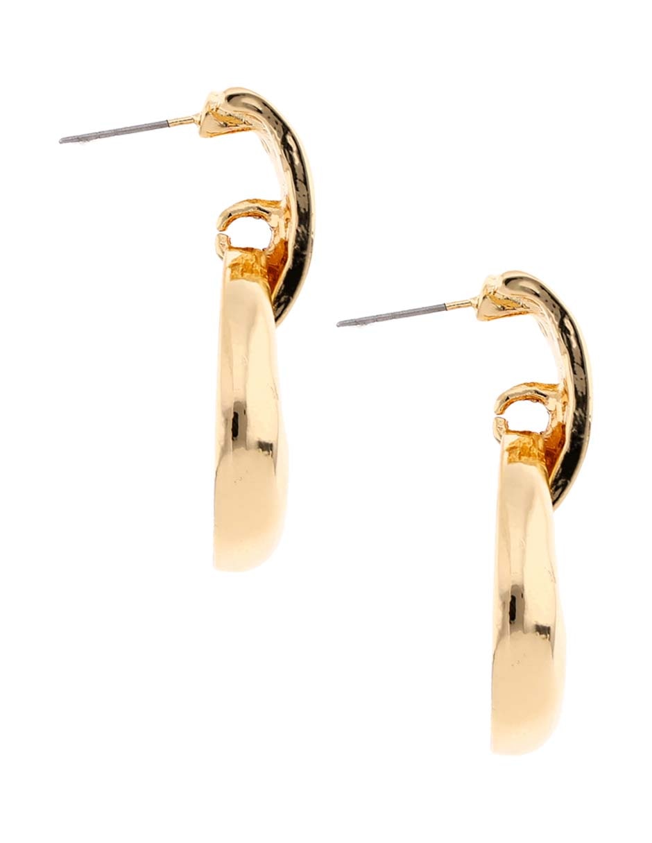 Aretes largos con acabado brillante 3