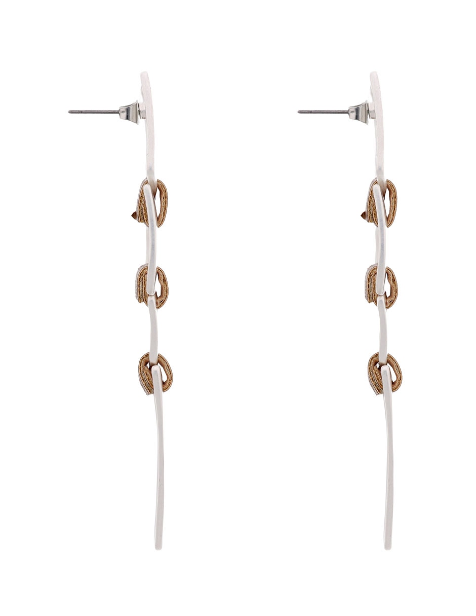 Aretes largos con acabado mate 3