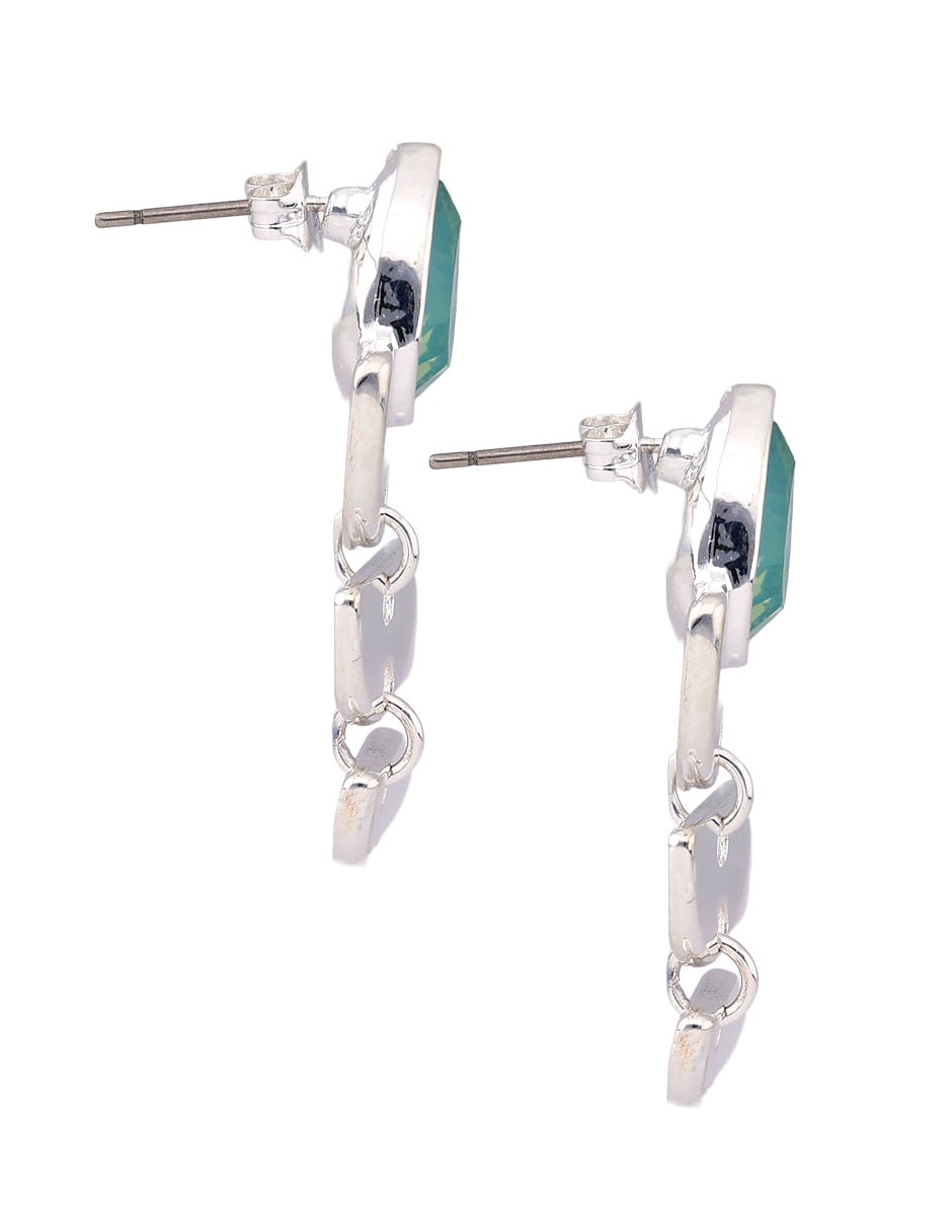 Aretes cortos con acabado liso 3