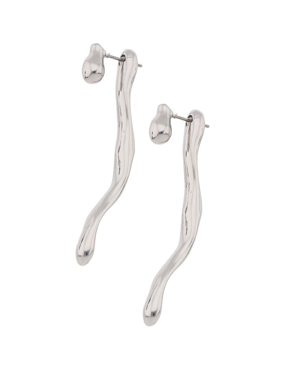 Aretes largos con acabado brillante 2