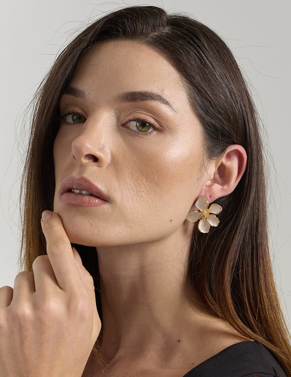 Aretes largos con acabado esmaltado 4