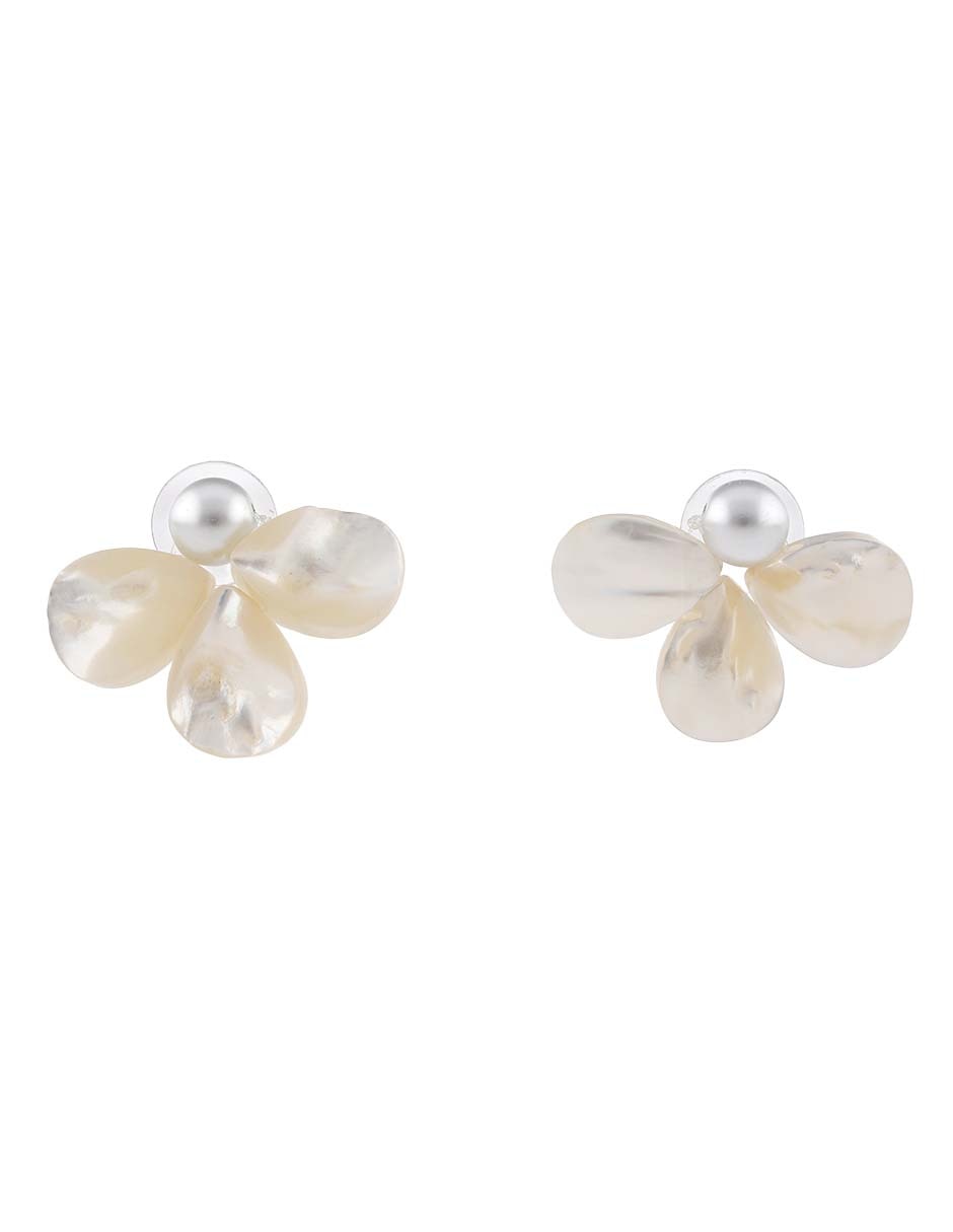 Aretes largos de flor con acabado liso