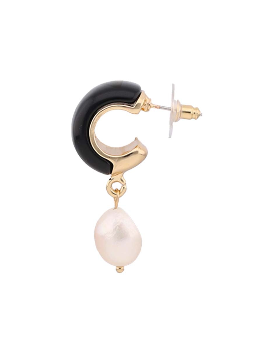 Aretes largos con acabado brillante 2