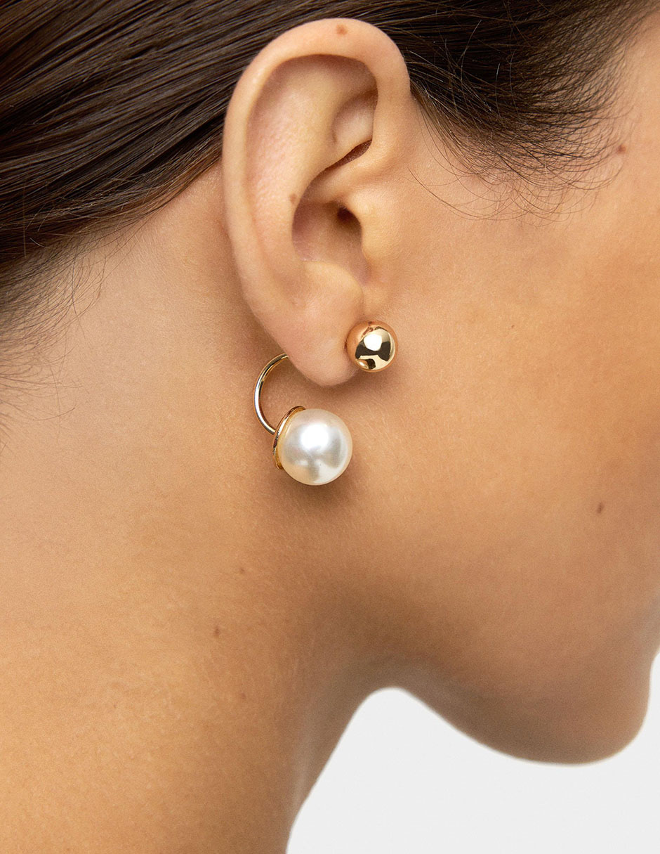 Aretes cortos Stay Mixed con acabado pavé perla 2