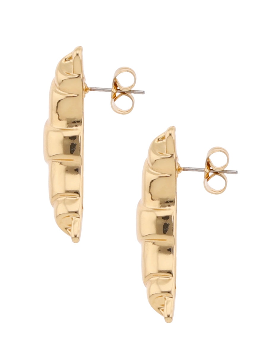 Aretes largos con acabado texturizado 3