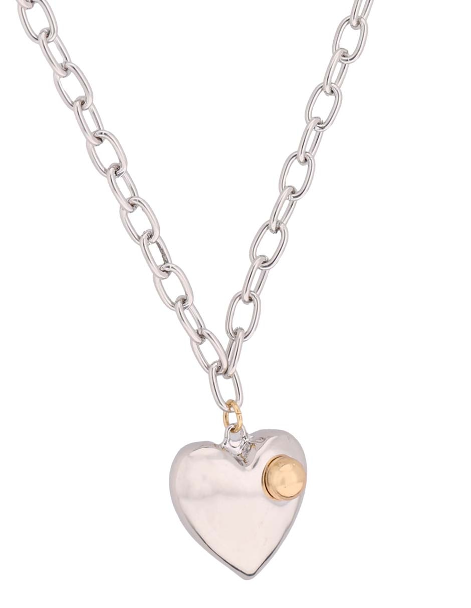 Collar con dije de corazón