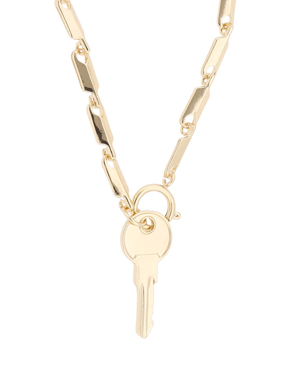 Collar con dije de llave