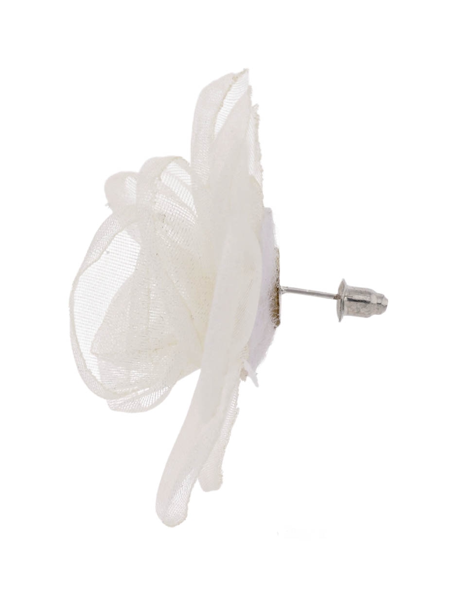 Huggies de flor con acabado liso 3