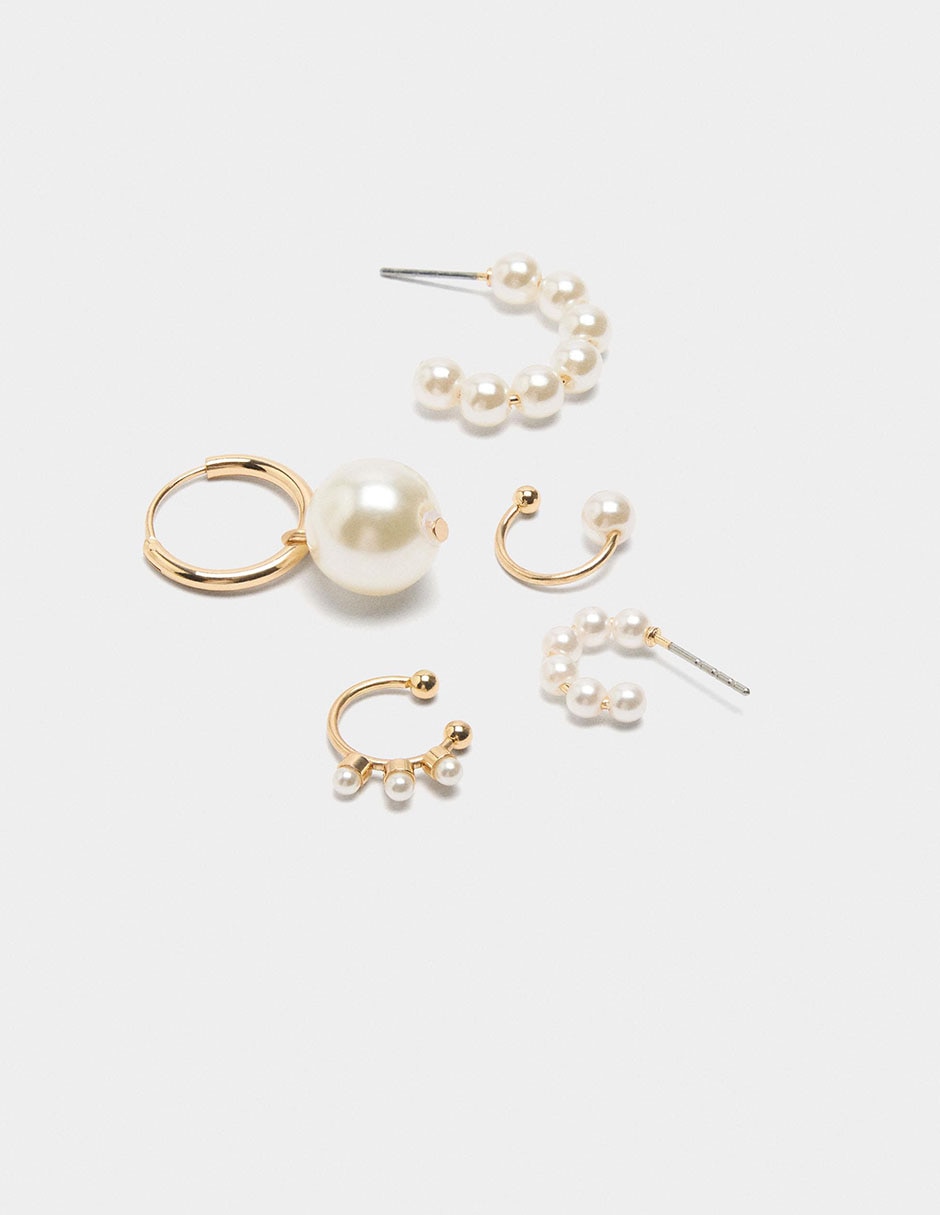 Set de aretes con acabado brillante perla 3