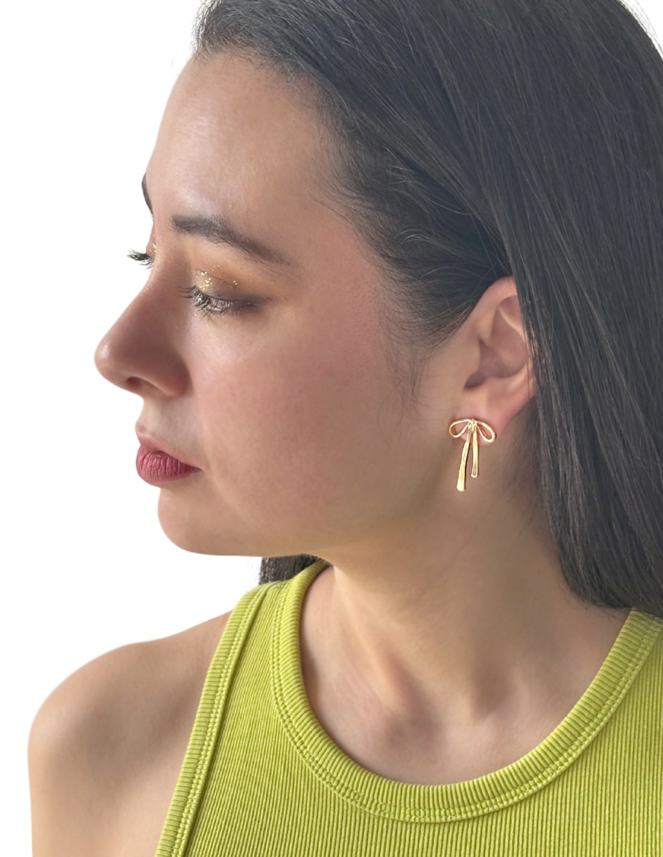 Aretes largos de moño 3