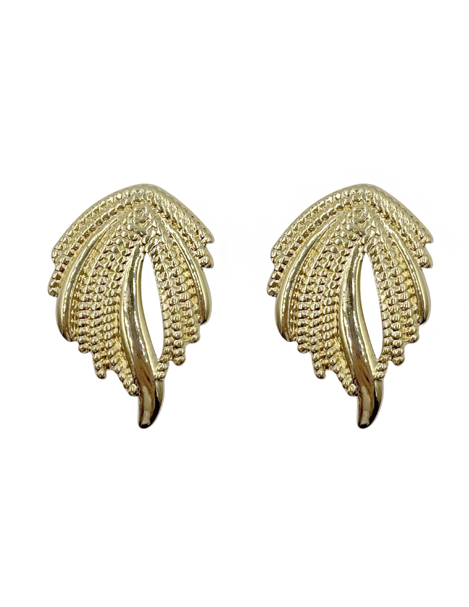Aretes largos de hoja con acabado liso