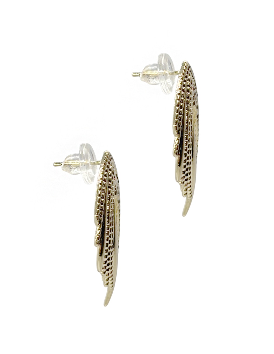 Aretes largos de hoja con acabado liso 4
