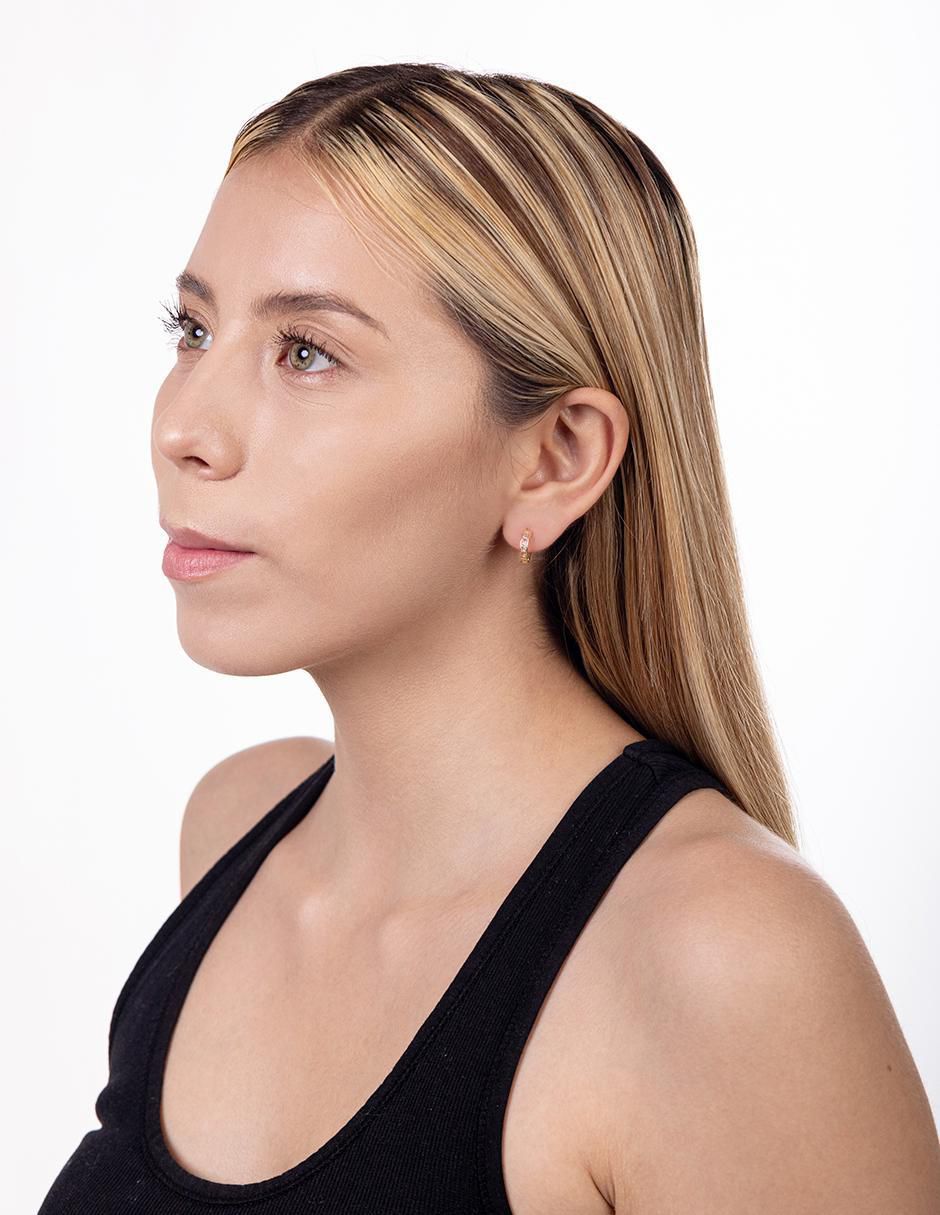 Aretes de aro de oro 10 K con acabado pulido zirconia 3