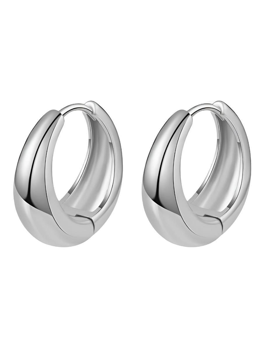 Aretes cortos con acabado pulido