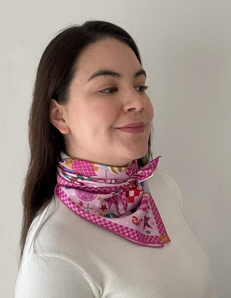 Mascada con estampado navideño para mujer 2