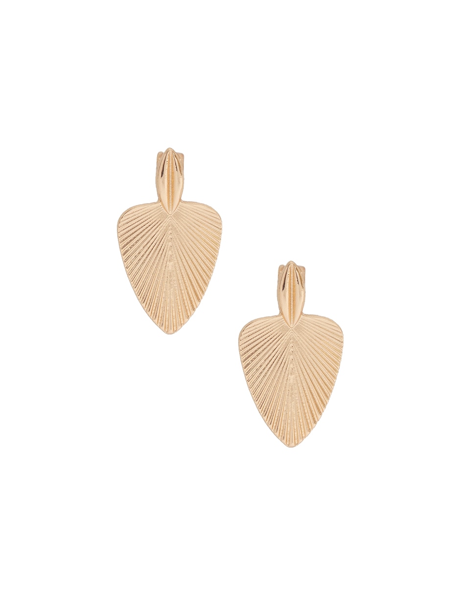 Aretes largos de corazón con acabado lustre