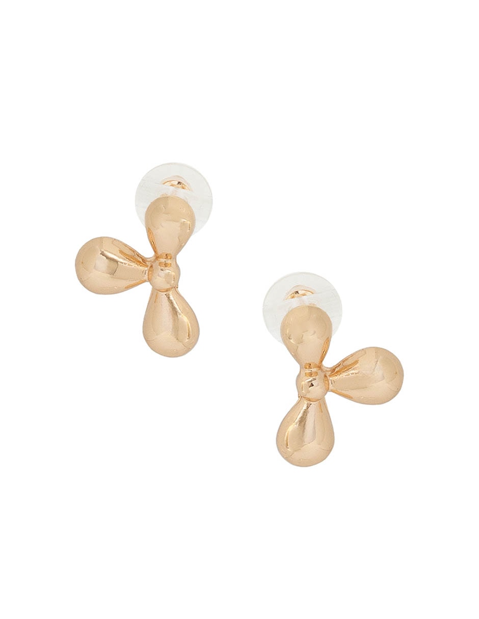 Aretes cortos de flor con acabado brillante