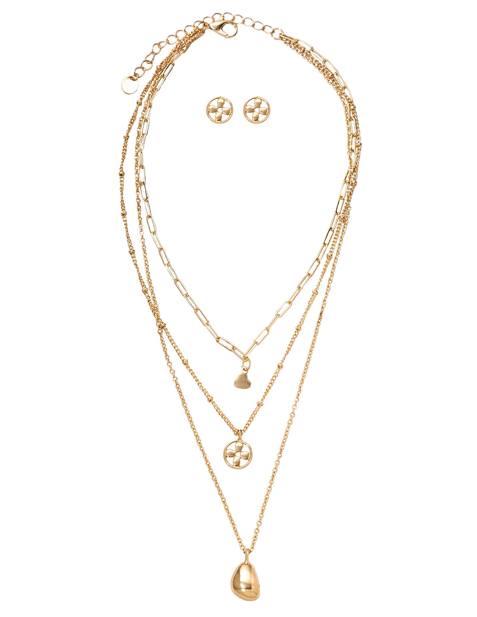 Aretes y collar Aretes y collar