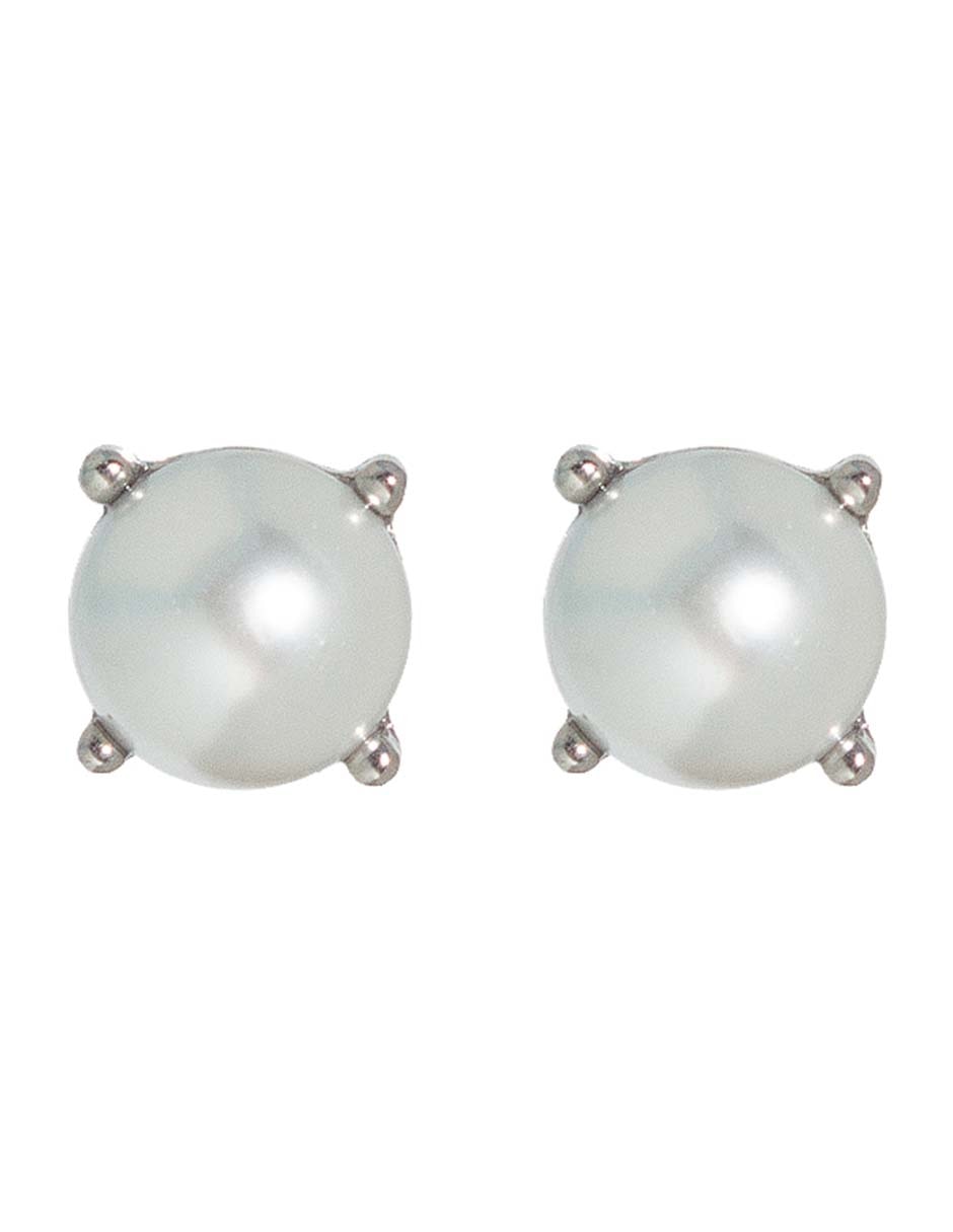 Set de aretes de perla con acabado pulido 4