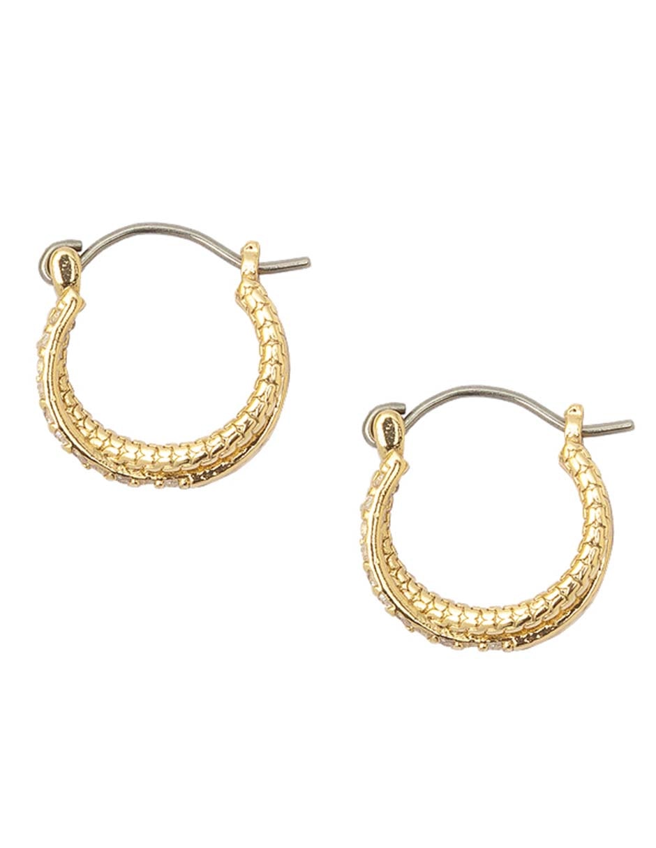 Aretes cortos circular con acabado brillante