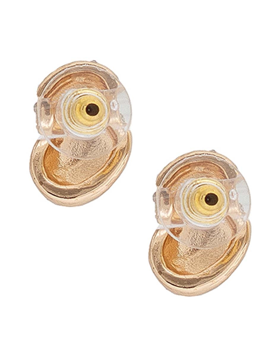Aretes cortos con acabado brillante 2