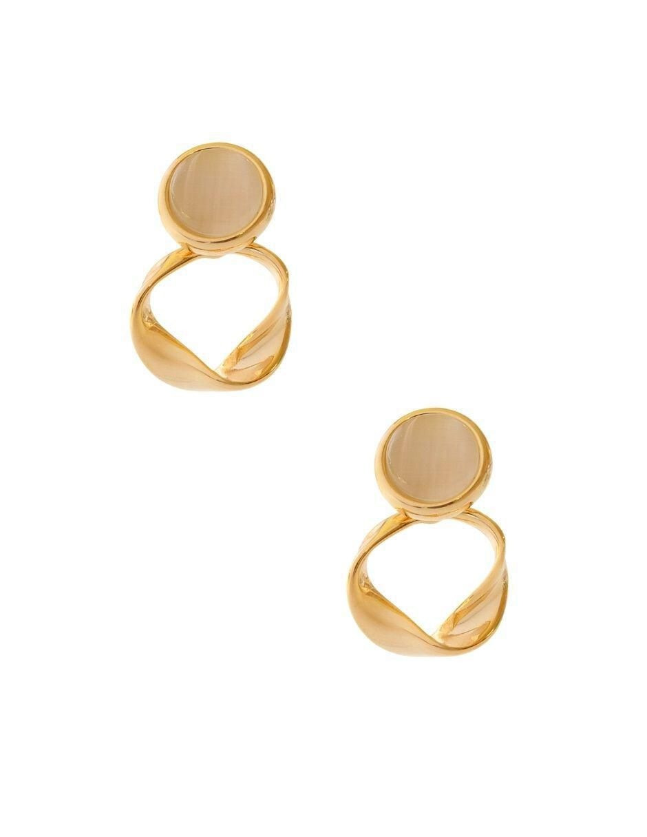 Aretes redondos con acabado chapa de oro
