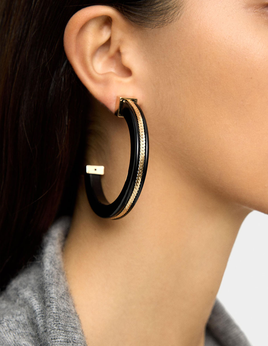 Aretes cortos con acabado pulido 2