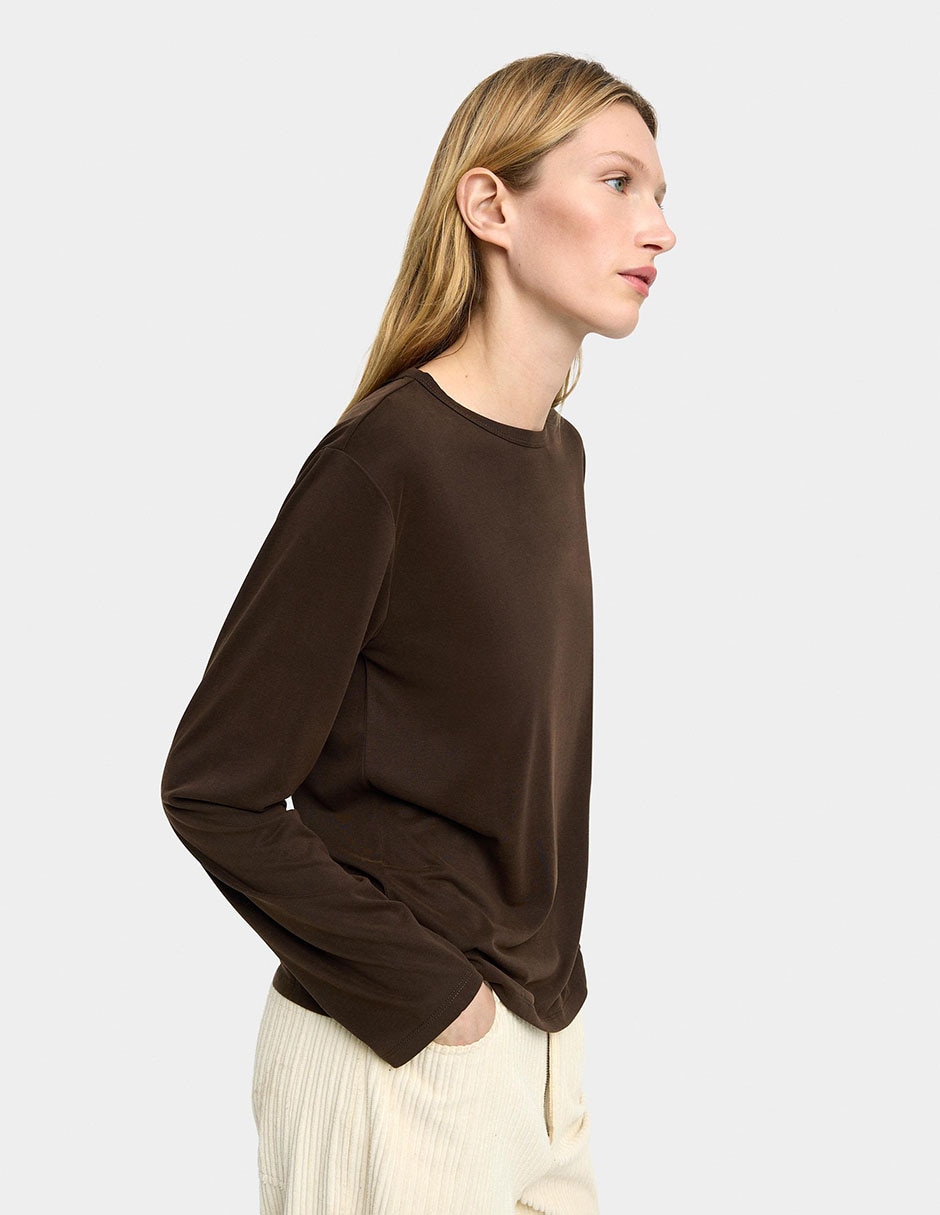 Playera manga larga cuello redondo para mujer 3