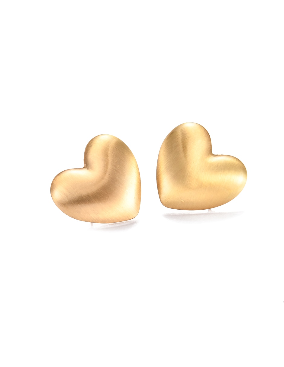 Aretes cortos de corazón con acabado liso 3