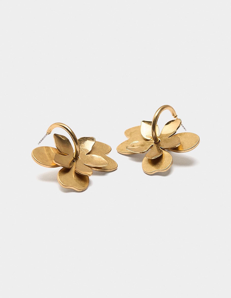 Aretes Golden Basics con acabado liso perla 2