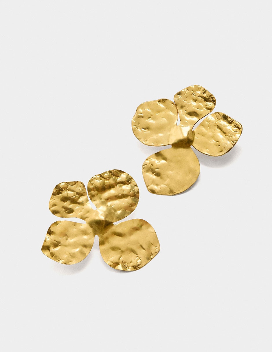 Aretes Golden Delicates con acabado liso 2