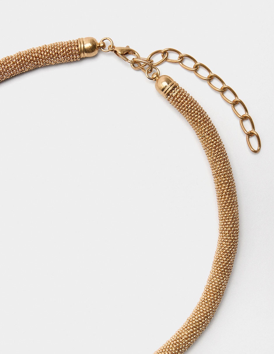 Collar 4