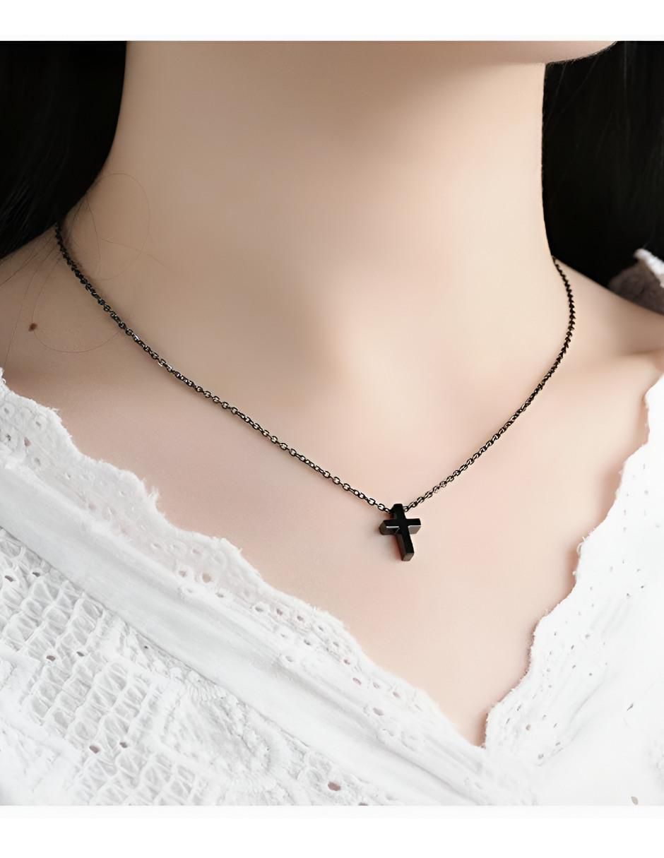 Collar de cruz 4