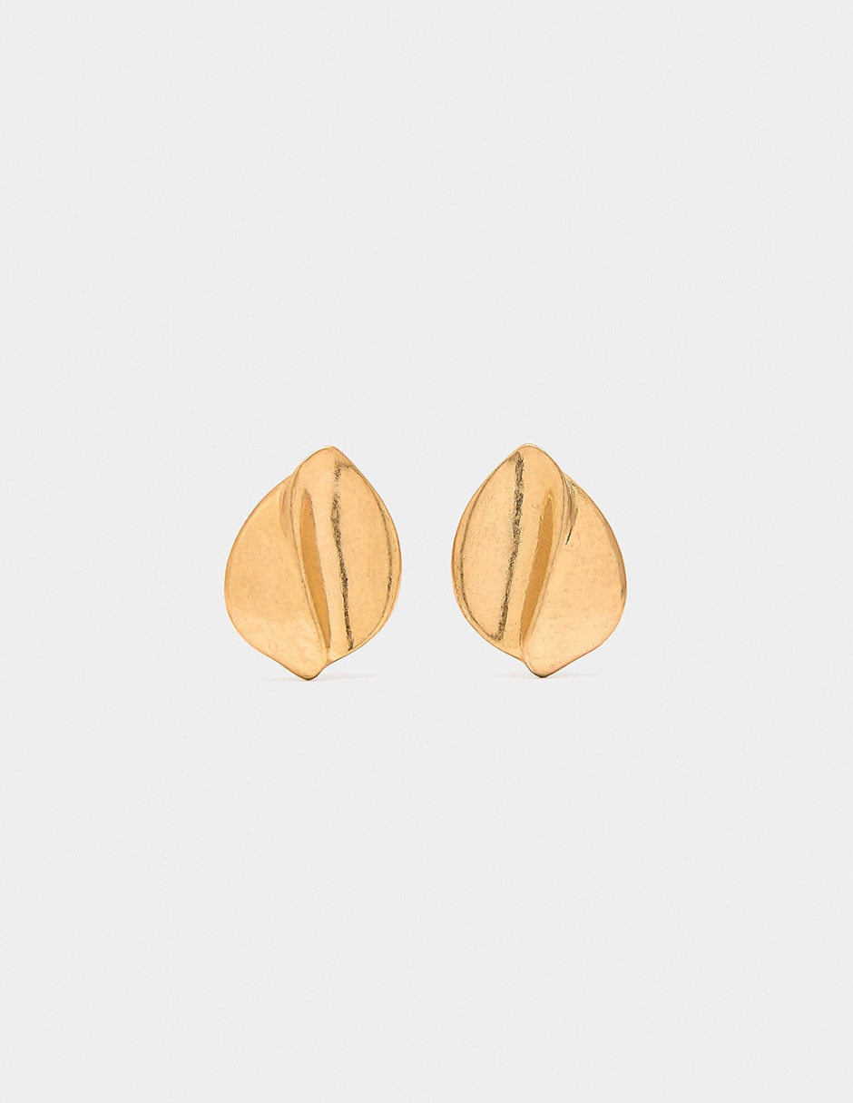 Aretes cortos