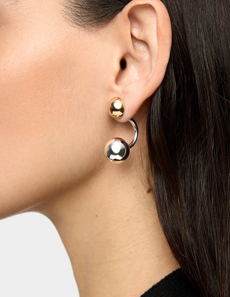 Aretes cortos con acabado brillante 2