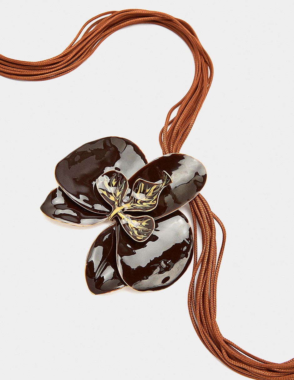 Collar Petals 2