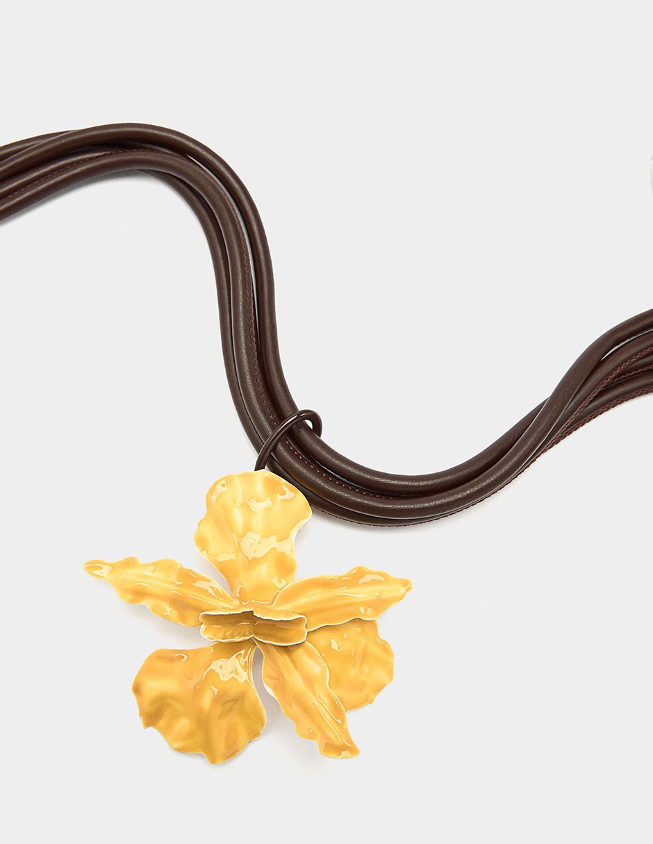 Collar Petals 2