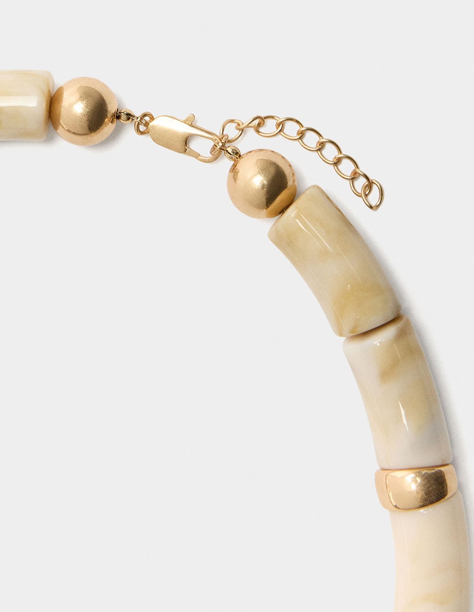 Collar 4