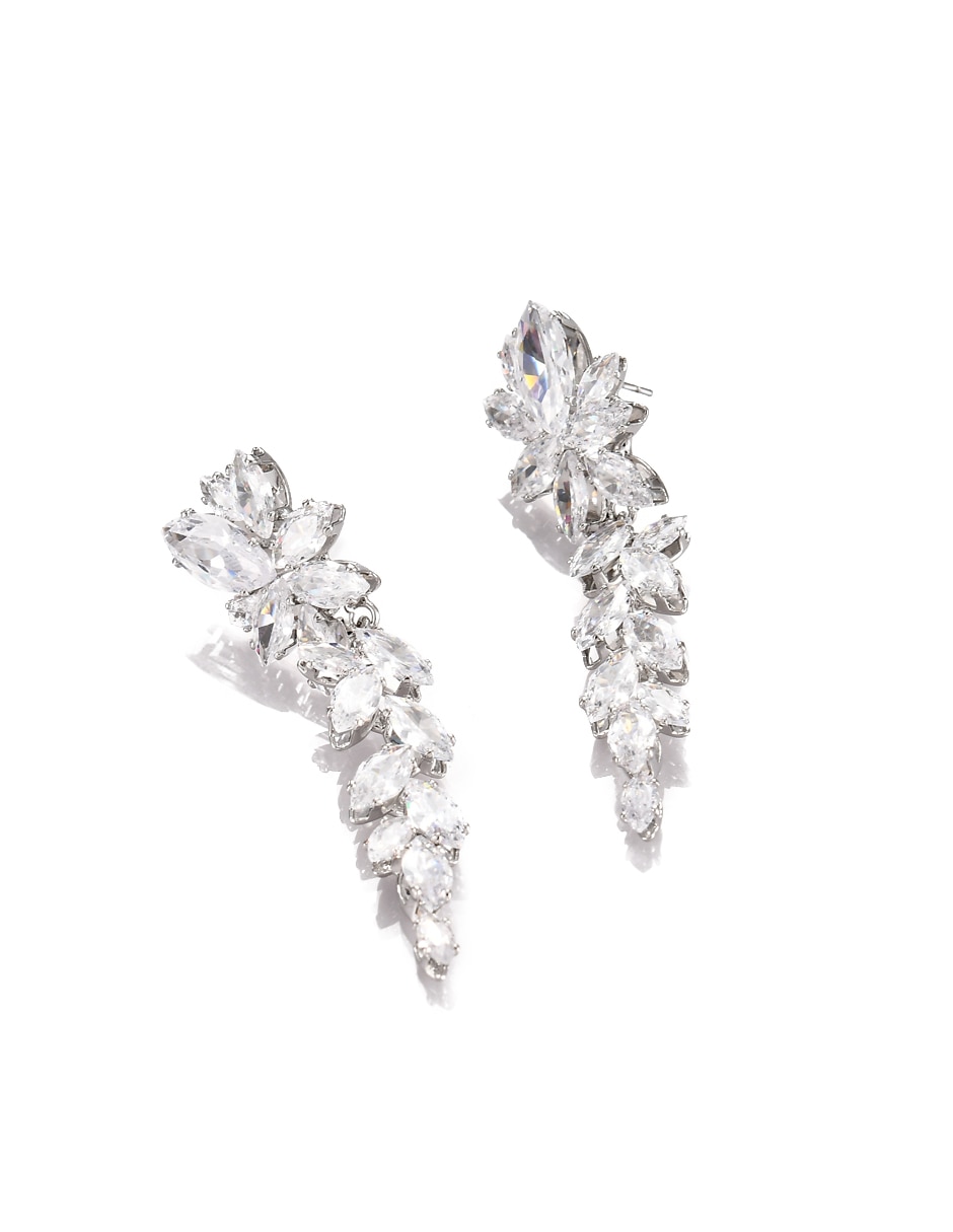 Aretes largos con acabado brillante cristal 2