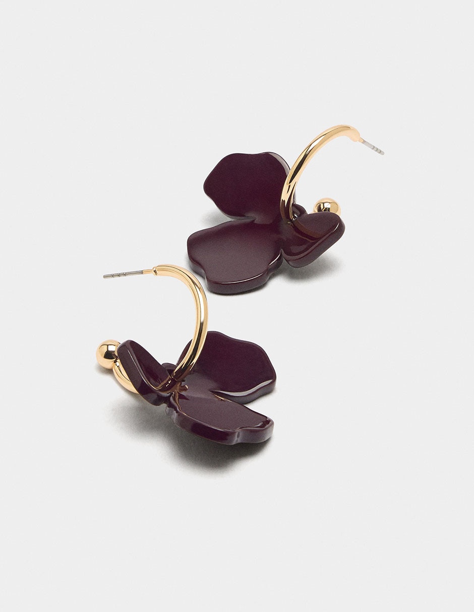 Aretes largos Maison Clay con acabado brillante 3