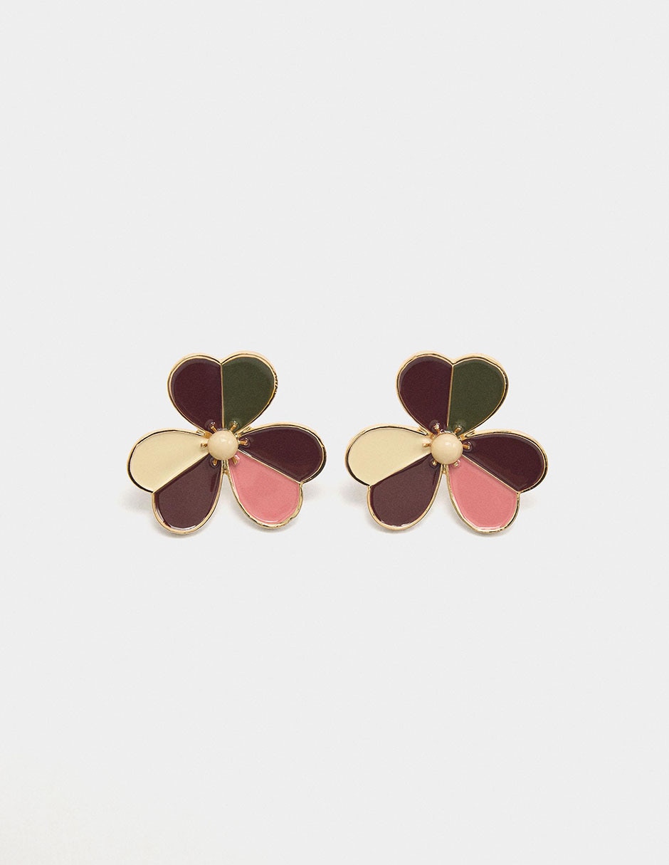 Aretes cortos de flor Maison Clay con acabado brillante