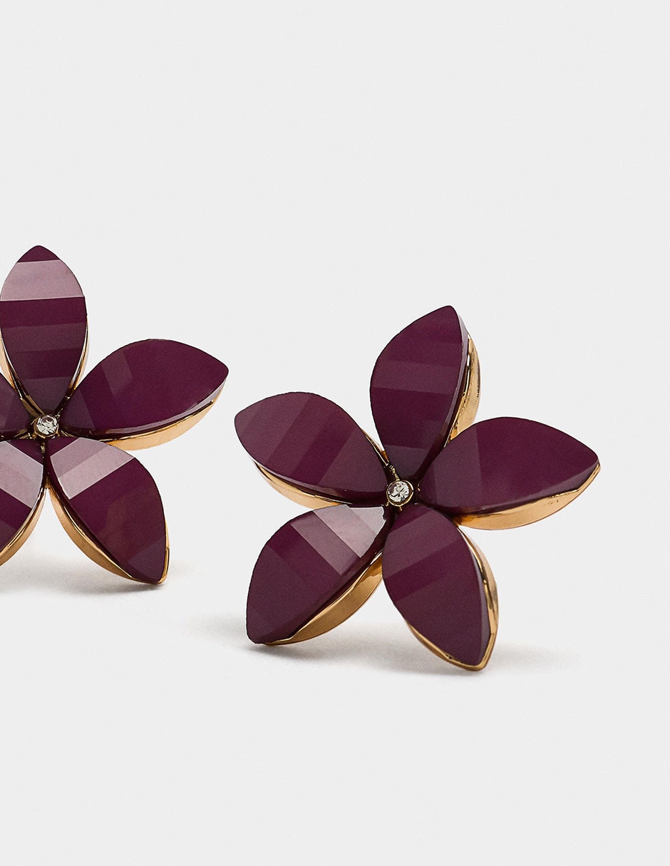 Aretes cortos de Flor Wine & Dine con acabado brillante 3