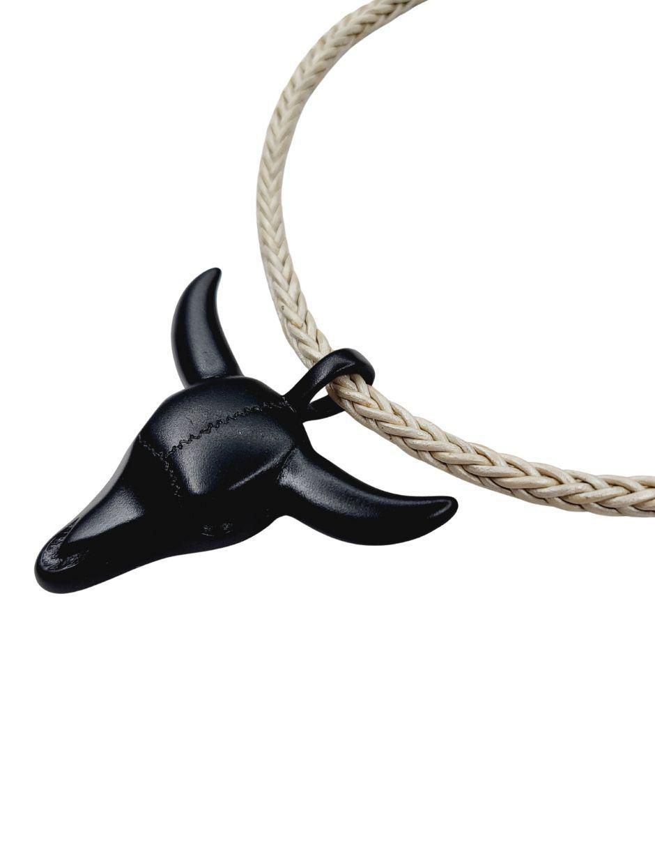 Collar de toro de piel 2